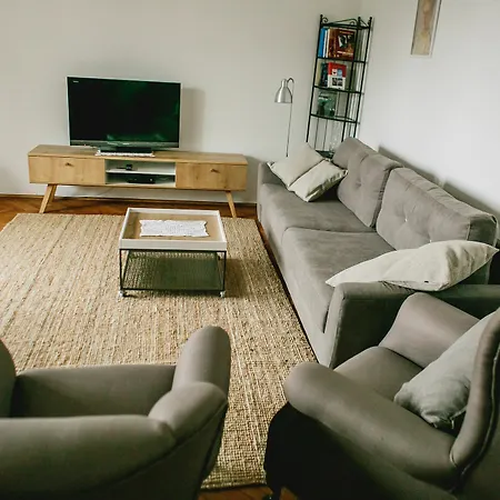 Διαμέρισμα Niepodleglosci 245 - 2br By Homeprime Βαρσοβία